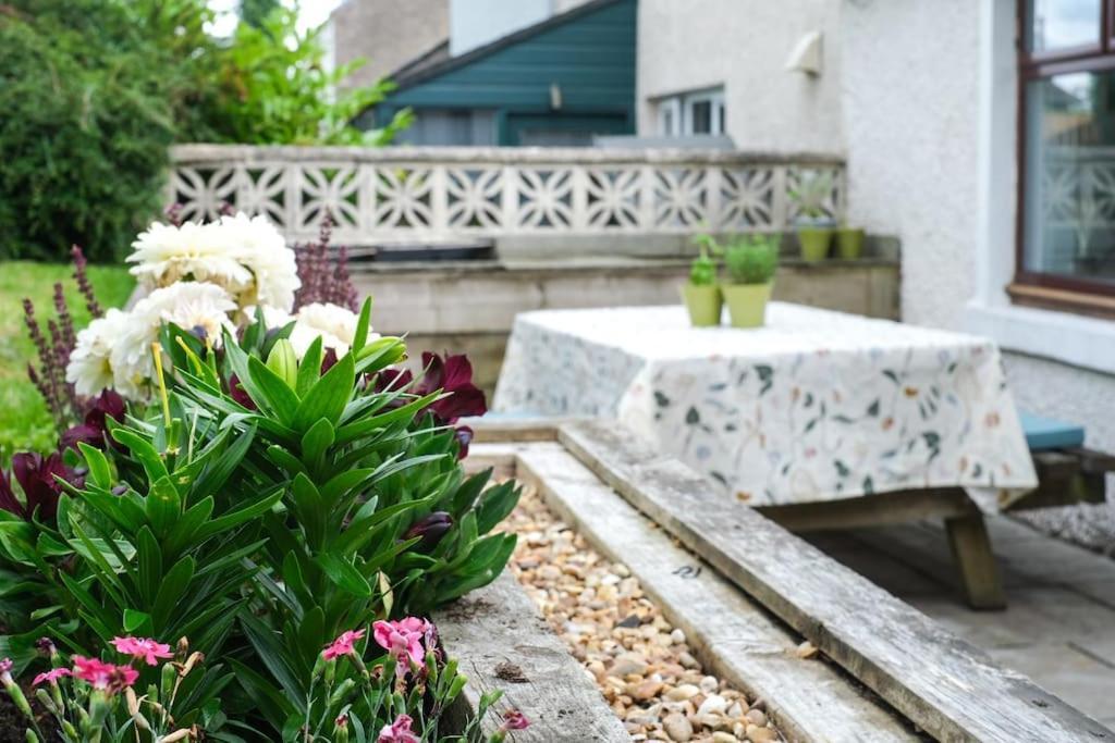 Lang Toon House - 3 Bedrooms Охтерардър Екстериор снимка